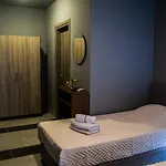 Aparthotel Gina'S Studios 4*