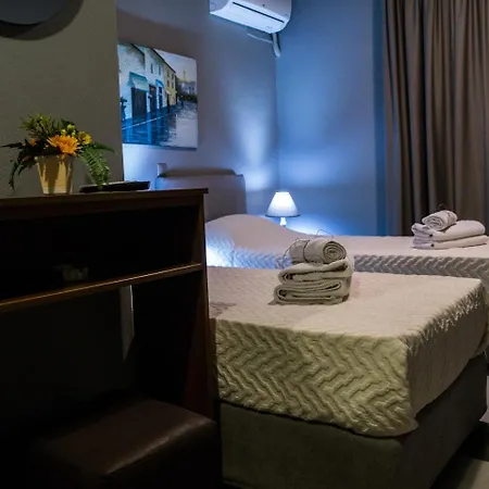 Gina'S Studios Aparthotel Aliveri