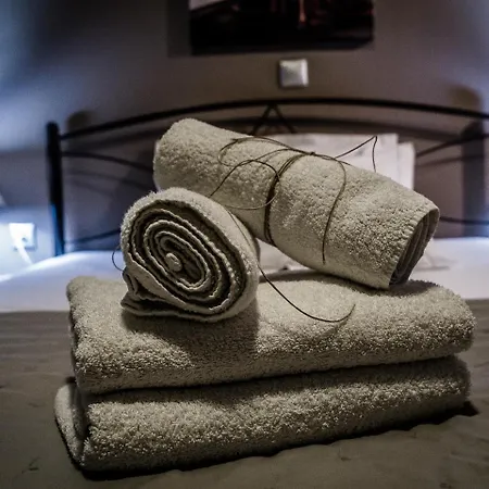 Gina'S Studios Aliveri