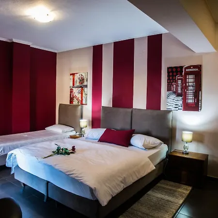 Gina'S Studios 3* Aliveri